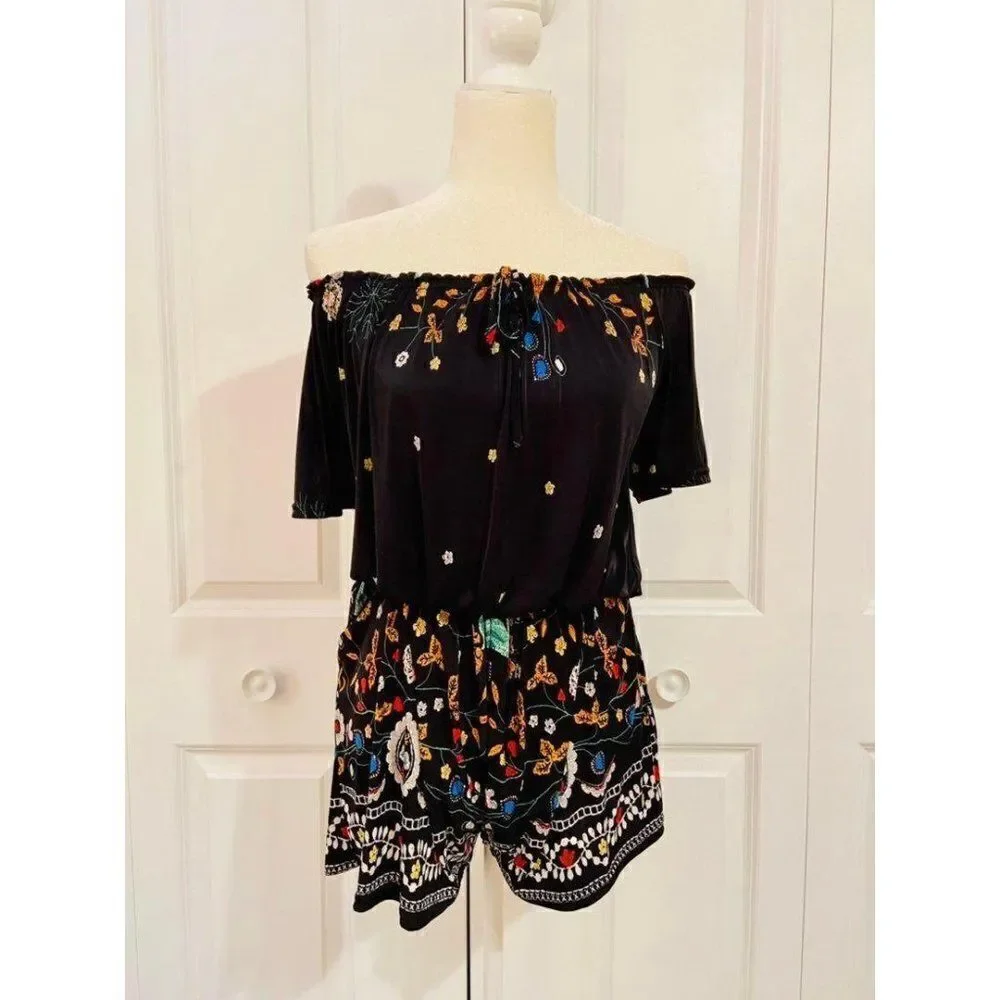Black floral short sleeve boho romper small